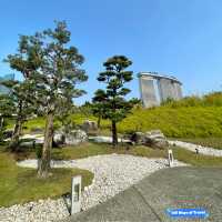 Sunrise Serenity: Marina Bay Sands Morning Stroll
