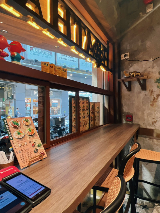 旺角地道泰菜船麵🇹🇭寶泰船麵 (旺角)🥢