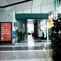 Chill in airport@Intervals Bar