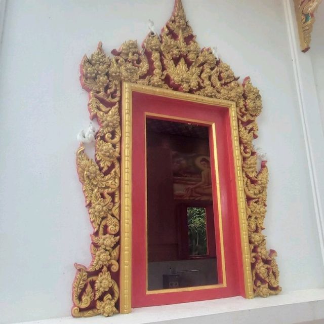 กราบหลวงพ่อสัมฤทธิ์ศักดิ์สิทธิ์