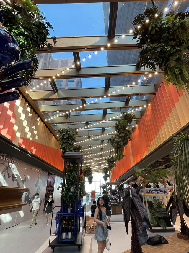 🌟🏙️「曼谷新地標：The Storeys at One Bangkok，盛夏購物日記！」🛍️☀️