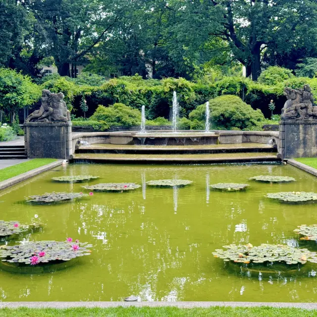 伯恩玫瑰園