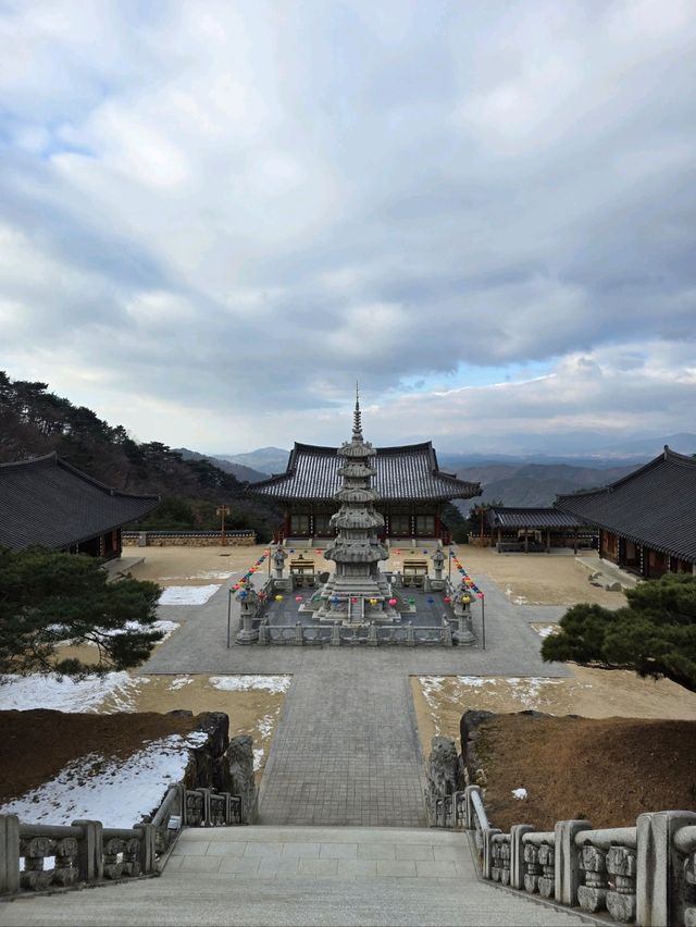 역대급 산뷰와 함께하는 낭만 사찰💙