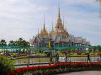 มูลนิธิหลวงพ่อโตสรพงษ์ ไหว้พระขอพรโคราช