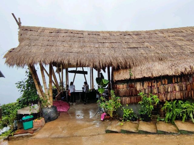 Phahee Valley Cafe & Homestay ผาฮี้ เชียงราย 