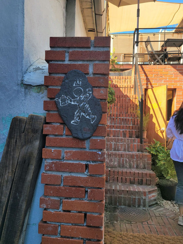🍎😇용산 올딧세 동굴 컨셉의 카페