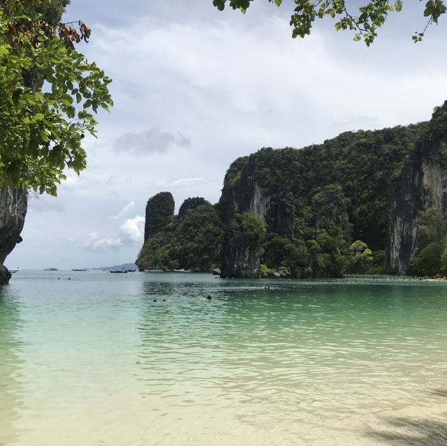 ไปเที่ยวเกาะที่กระบี่