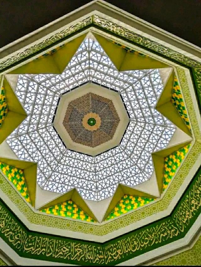 BEAUTIFUL MOSQUE IN CYBERJAYA.