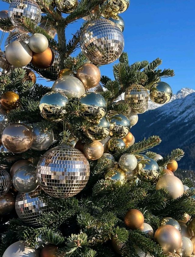 St. Moritz: Skiing in Style! ⛷️❄️✨