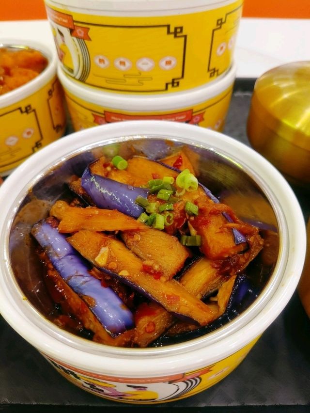 Experience a Small Bowl Chinese Food style 