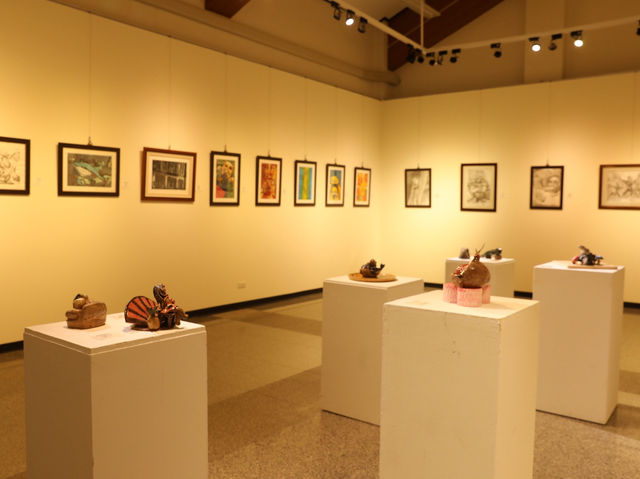 臺中市美術家資料館——在地藝術家創作作品欣賞