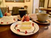 Cozy Italian Café in Itabashi – curari
