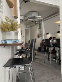 Jeen Coffee Bar (ร้านกาแฟเกร์ๆย่านเยาวราช)