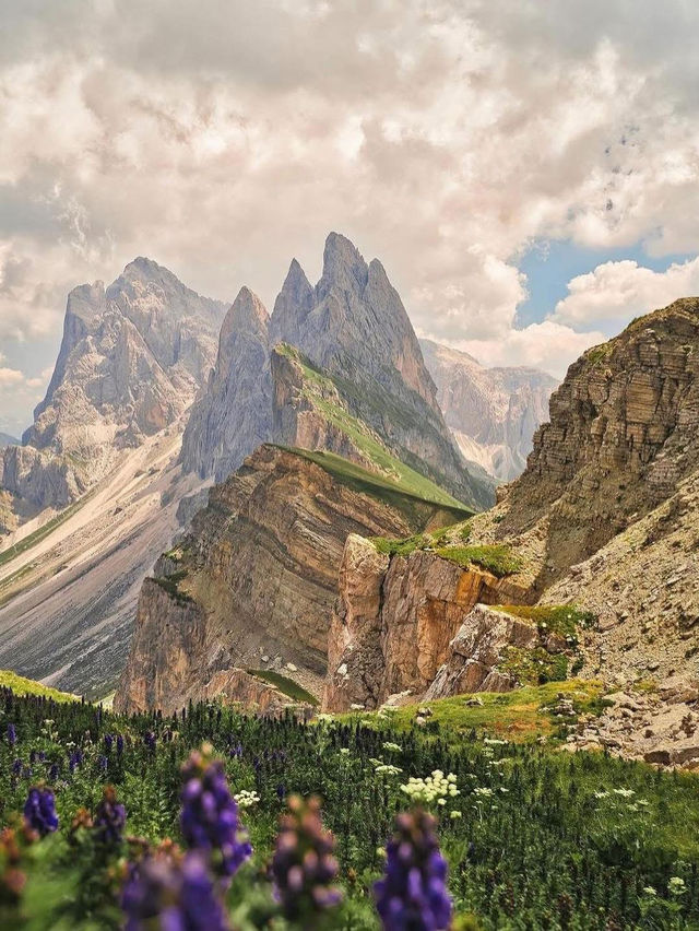 ✨ Discover the Breathtaking Beauty of the Dolomites, Italy! ✨🇮🇹 