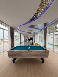 Mira Beachfront Pool Villa Cha-am
