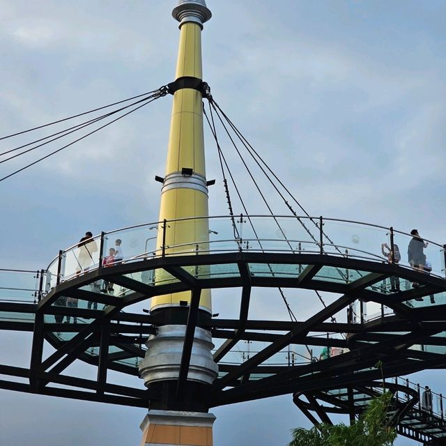ชมวิวสวยๆ บน Skywalk กาญจนบุรี