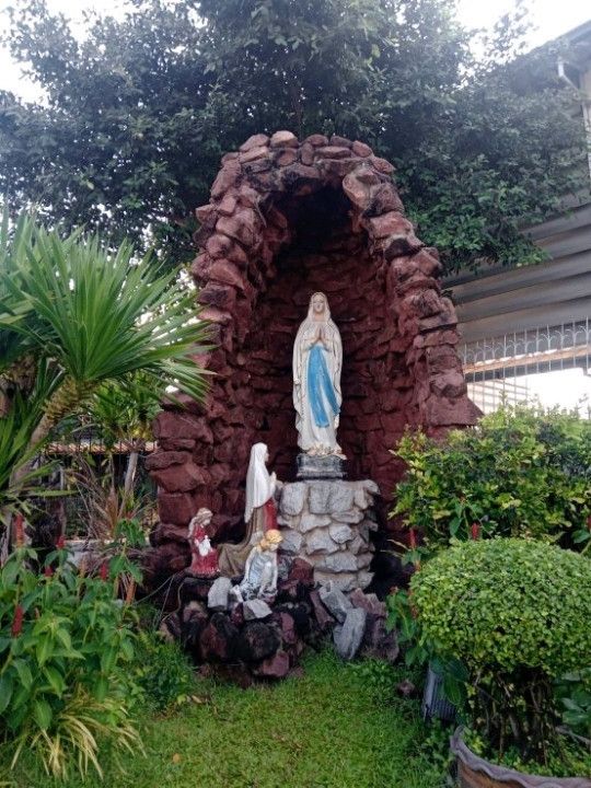 โบสถ์สวย🛕ในชุมชนกุฎีจีน Santa Cruz Church