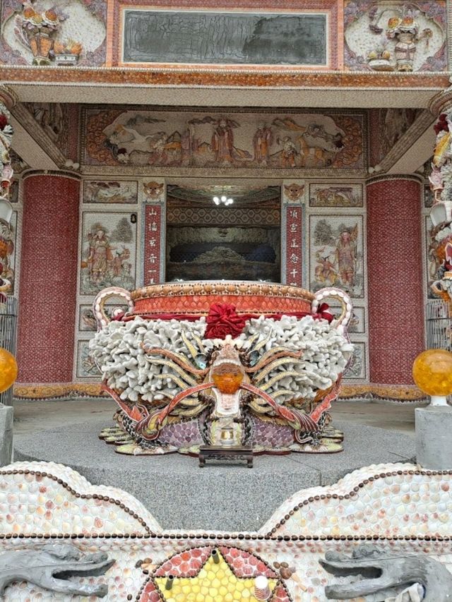 石門｜超夢幻海底龍宮？石門珊瑚貝殼廟必拍打卡點