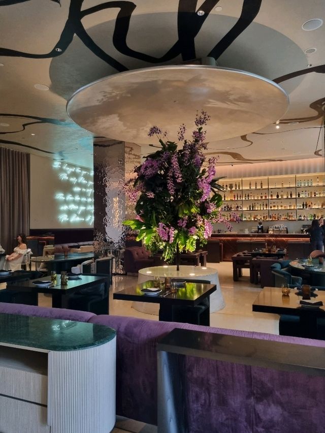 Mondrian Singapore, a mix of modernity and tradition