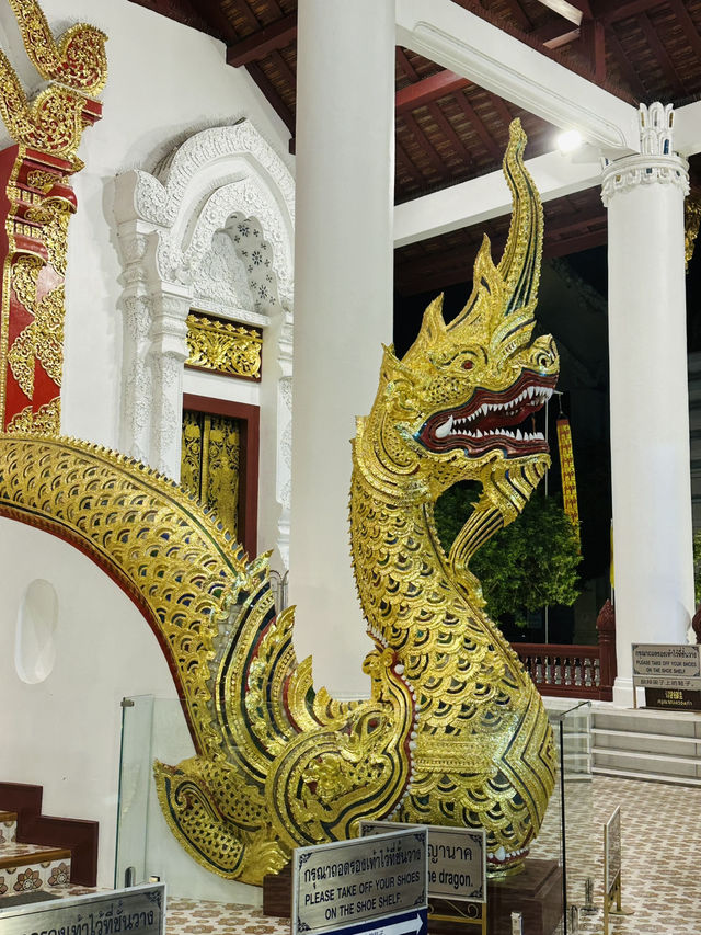 Important temple in Chiangmai at night