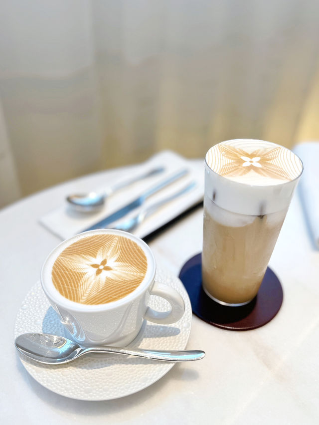 銀座LV旗艦店LE CAFE V