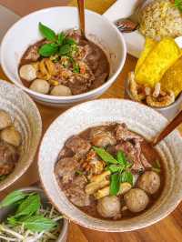🥢ร้านก๋วยเตี๋ยวเรือ สไตล์คาเฟ่ มีโซนเด็ก