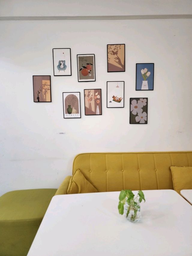 【バンコク】ポスターがお洒落なくつろげるカフェ☕
