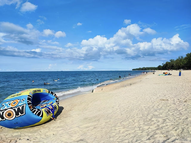🌴 Desaru Beach: A Solo Traveller’s Honest Review (Sun, Sand & Solitude)