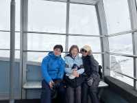 “Snowflakes and Smiles: A Family Day on Asahidake”
