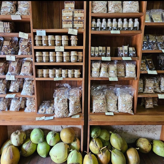 Tukies Coconut Shop