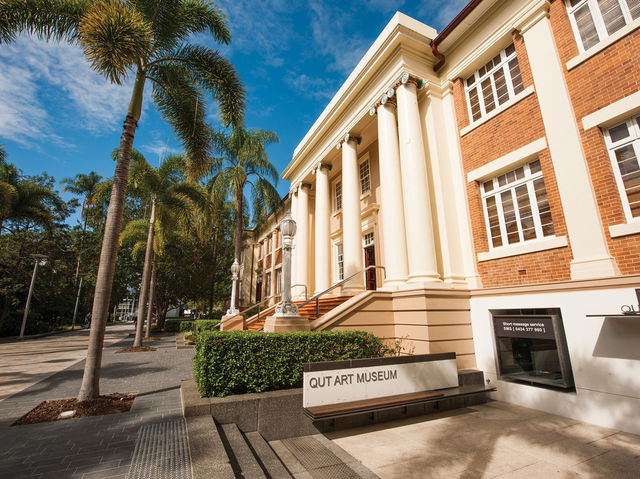 🌆✨ Brisbane City Centre Spring Getaway: Urban Oasis in 48 Hours