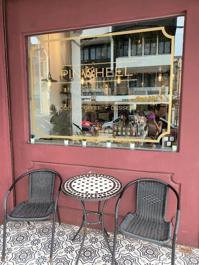 Georgetown’s Artistic Café Escape