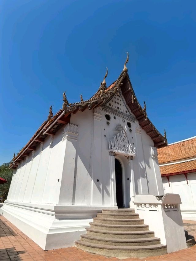 วัดตองปุ จังหวัดลพบุรี
