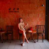 เปลี่ยนร้านทองให้เป็นคาเฟ่สำตล์จีน