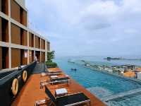 Somerset Harbourview Sriracha