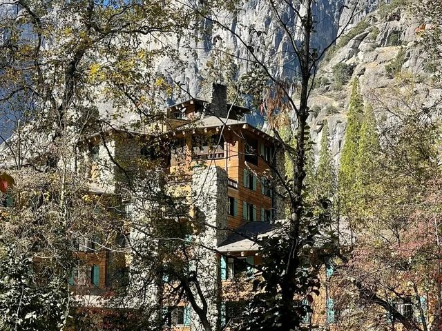The Perfect Base at Yosemite: Yosemite Valley Lodge