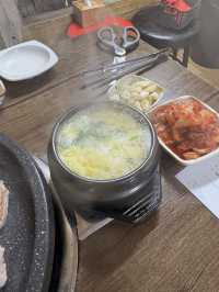 【韓国旅行】並んでも食べたい！地元民が通うコスパ最強！豚焼肉