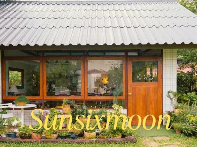 Sunsixmoon.cafe • ชลบุรี