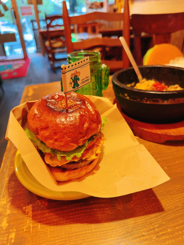 沖繩美食｜沒吃苦瓜漢堡🍔，別說你來過沖繩🌺