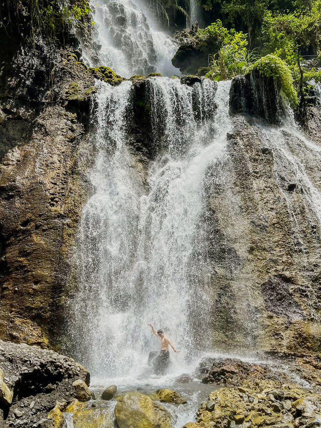 💦Tumpak Sewu 瀑布：森林中的千絲水簾洞