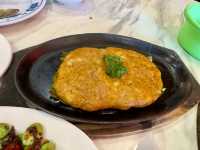 Wrapped in Flavor: Teck Sing’s Herbal Chicken Hits the Spot