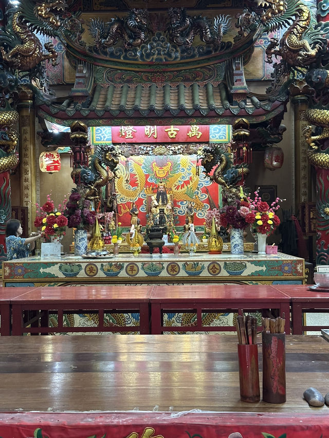 ศาลเจ้าพ่อหลักเมืองตราด