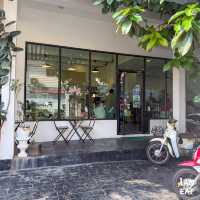 คาเฟ่ไอติมโฮมเมดที่แอบอยู่ในซอยแถวอรุณอัมรินทร์