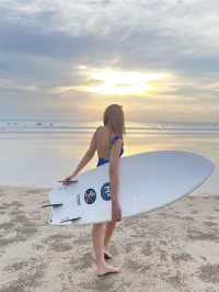 Memories Beach Surfing – จุดเล่นเซิร์ฟสุดชิลของเขา