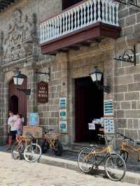 A Day in Manila: Street Food, History, a