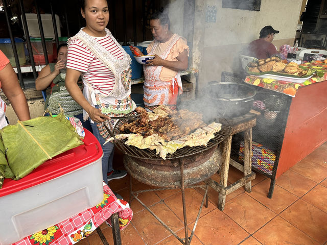 【セントラル・デ・レオン市場｜Mercado Central de León】