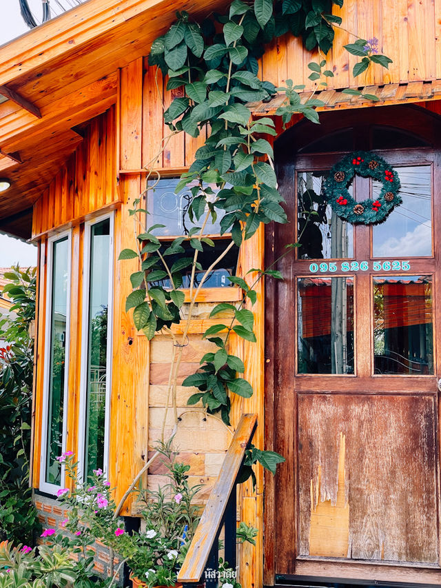 : Thara Cafe 🌸🌺  #อมตะนครชลบุรี 