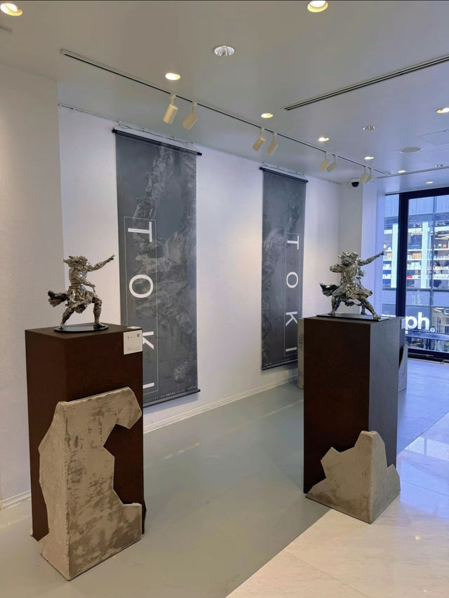 入場無料！北斗の拳のトキ、シュウの彫刻アートが間近で楽しめる展示🫣💓【東京・表参道】
