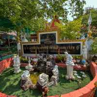 ศาลสมเด็จพระเจ้าตากสิน@วัดลุ่มมหาชัยชุมพล
