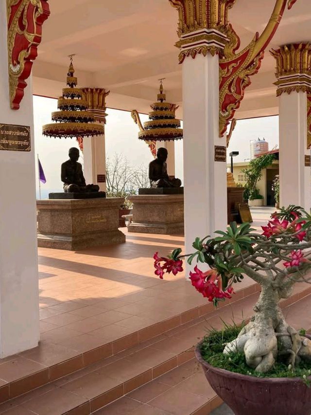 Wat Khao Sakae Krang Is a Hidden Gem